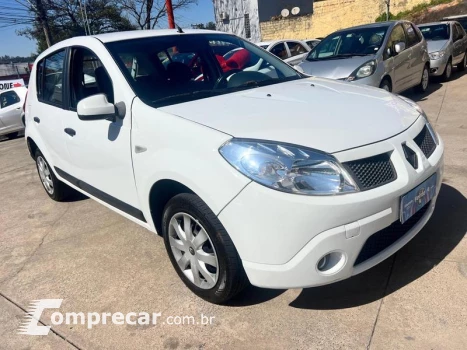 Renault SANDERO EXP1016V 4 portas