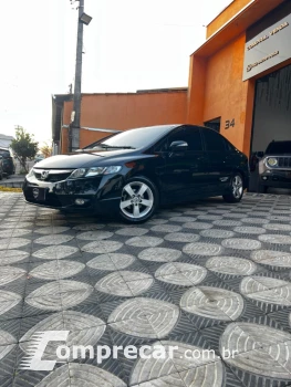 Honda CIVIC 1.8 LXL 16V 4 portas