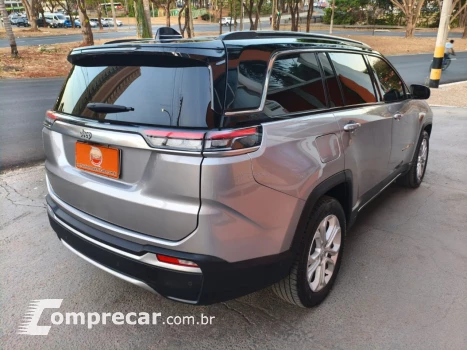 Commander 1.3 16V 4P FLEX T270 LONGITUDE TURBO AUTOMÁTICO