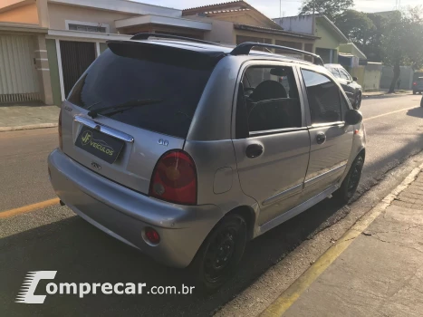 QQ 1.1 MPFI 16V