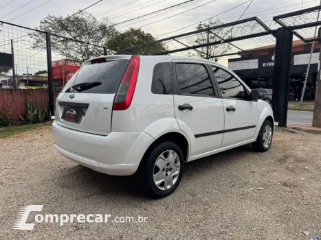 FIESTA 1.6 MPI Class Hatch 8V
