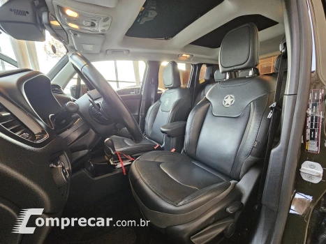 RENEGADE 2.0 16V Turbo Trailhawk 4X4