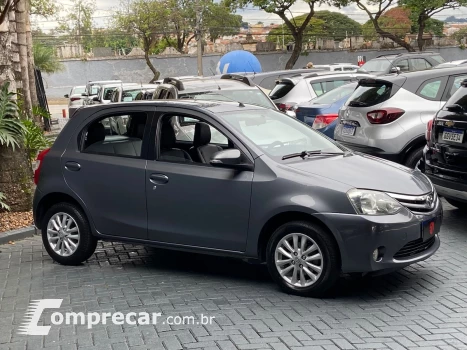 Toyota ETIOS 1.5 XLS 16V 4 portas