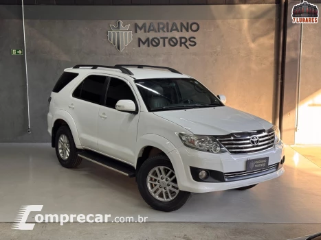Toyota HILUX SW4 2.7 SR 4X2 16V FLEX 4P AUTOMÁTICO 4 portas
