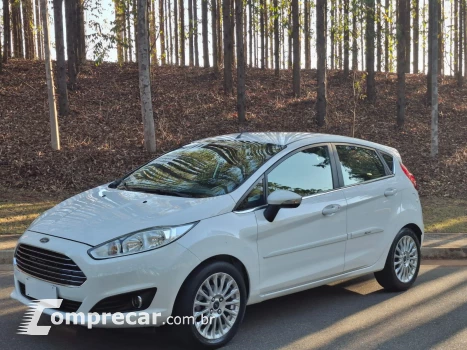 FORD FIESTA 1.6 Titanium Hatch 16V 4 portas