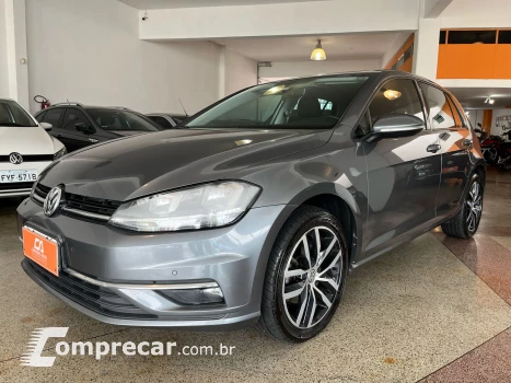 Volkswagen GOLF 1.0 200 TSI Comfortline 4 portas