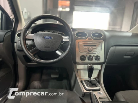 Focus Sedan 2.0 16V 4P GLX FLEX AUTOMÁTICO