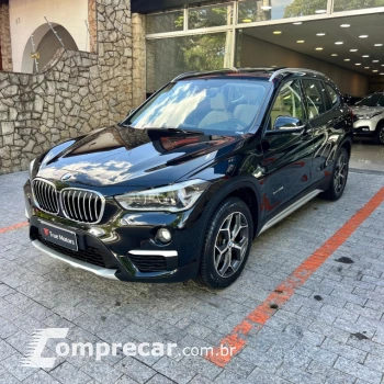 BMW X1 2.0 16V Turbo Activeflex Sdrive20i 4 portas