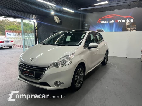 PEUGEOT 208 1.6 16V Griffe 4 portas