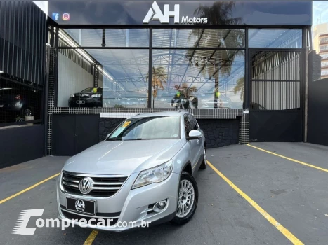 Volkswagen TIGUAN 2.0 TSI 16V 200cv Tiptronic 5p 4 portas