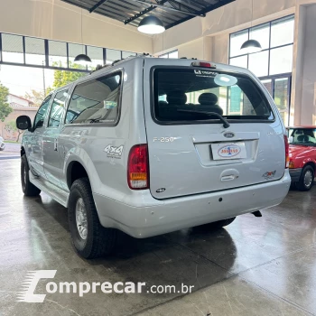 F-250 Tropivan/Tropi. Plus 3.9 TB Diesel 09 LUGARES