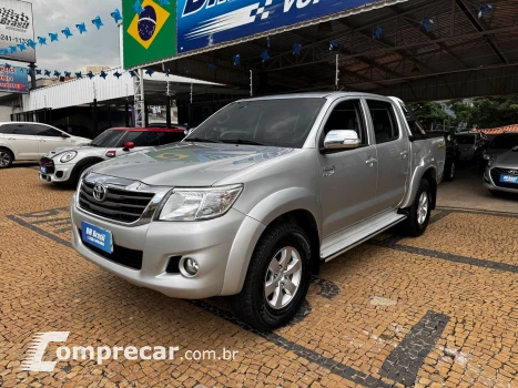 Toyota HILUX 2.7 SRV 4X4 CD 16V 4 portas