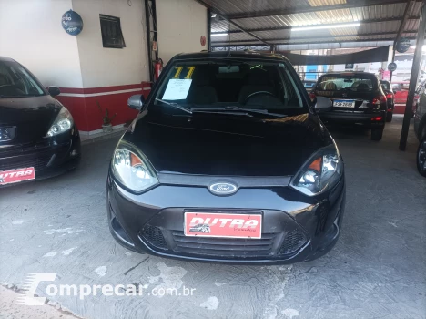 FORD FIESTA 1.6 MPI Class Sedan 8V 4 portas