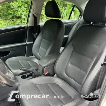 Jetta 2.0 Comfortline Tiptronic (Flex)