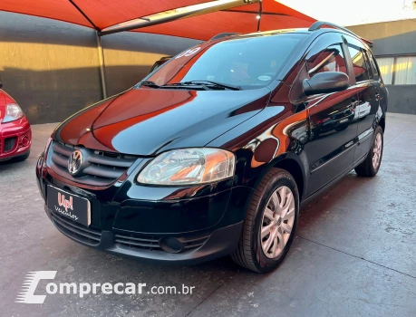 Volkswagen SPACEFOX 1.6 MI Trend 8V 4 portas