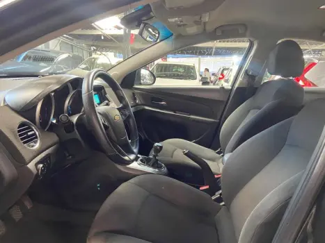 CRUZE 1.8 LT 16V FLEX 4P MANUAL