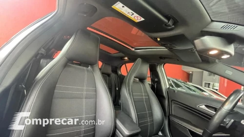 Mercedes-Benz MERCEDES-BENZ GLA 250 2.0 16V TURBO VISION 4 portas