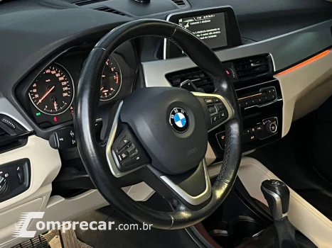 BMW X1 2.0 16V Turbo Activeflex Sdrive20i 4 portas