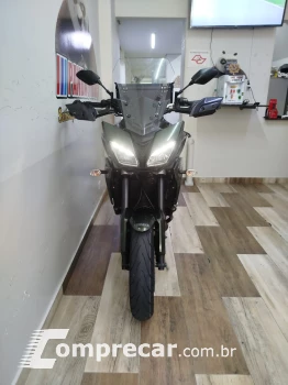 MT-09  50 cc