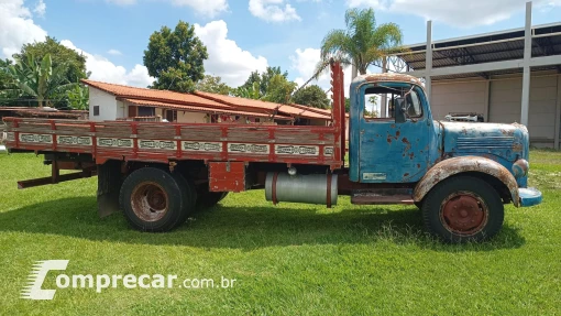 Mercedes-Benz LP312 2 portas