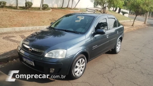 CORSA 1.4 MPFI Premium Sedan 8V