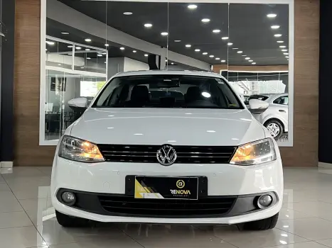 JETTA 2.0 COMFORTLINE 120CV FLEX 4P TIPTRONIC