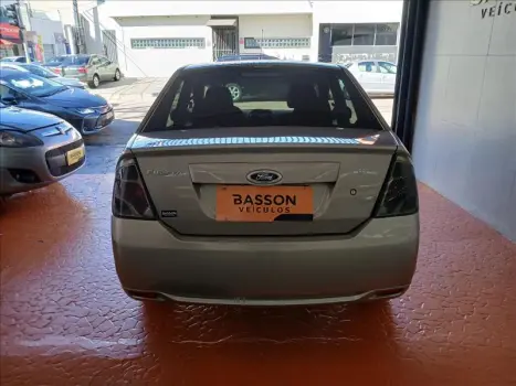 FIESTA 1.6 MPI Class Sedan 8V