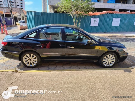 AZERA 3.3 MPFI GLS Sedan V6 24V