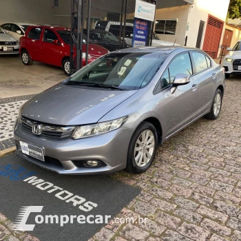 Honda Civic Sedan LXS 1.8/1.8 Flex 16V Aut. 4p 4 portas