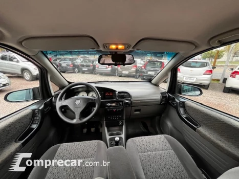 ZAFIRA 2.0 MPFI Elegance 8V