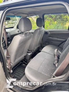 ECOSPORT 1.6 XLS 8V