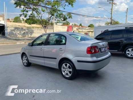 POLO SEDAN 1.6 8V