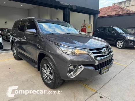 Hilux SW4 SRV 4x2 2.7 Flex 16V Aut.