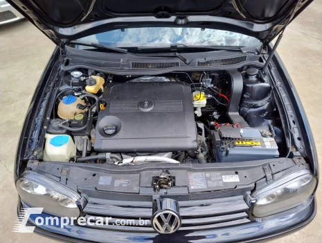 Volkswagen GOLF 1.6 MI Flash 8V 4 portas
