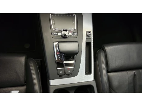 Audi Q5 2.0 TFSI GASOLINA AMBITION S TRONIC 4 portas