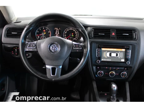 JETTA 2.0 COMFORTLINE FLEX 4P TIPTRONIC