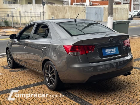 CERATO 1.6 EX3 Sedan 16V
