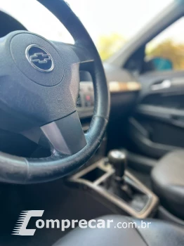 VECTRA 2.0 MPFI GT Hatch 8V