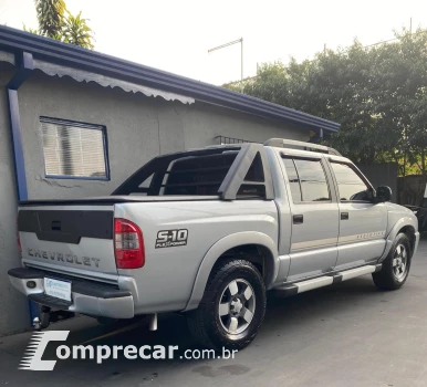 S10 2.4 MPFI Executive 4X2 CD 8V