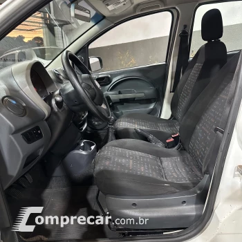 UNO 1.0 EVO VIVACE 8V FLEX 4P MANUAL
