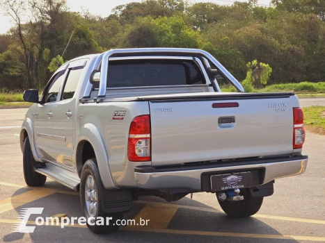 Hilux Cabine Dupla Hilux SRV 4x2 3.0 (cab. dupla)