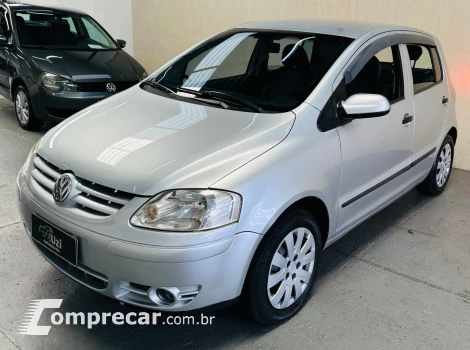 Volkswagen FOX 1.6 MI 8V 4 portas