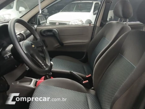 CLASSIC - 1.0 MPFI LS 8V 4P MANUAL