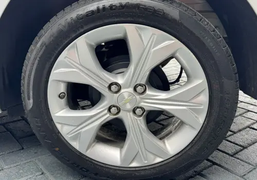 ONIX 1.0 Turbo Plus Premier