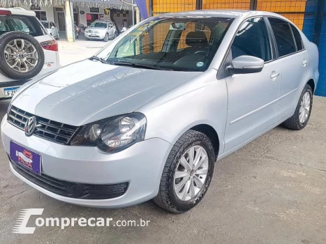 Volkswagen POLO SEDAN - 1.6 MI 8V 4P MANUAL 4 portas