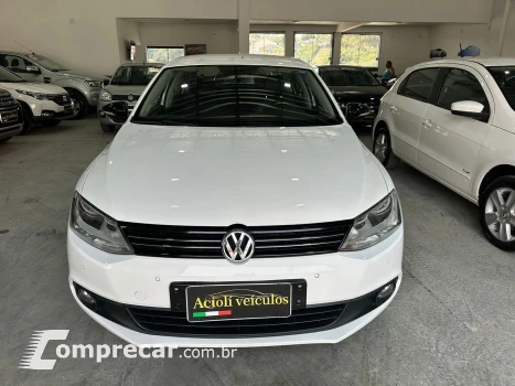 Jetta 2.0 Comfortline Flex 4P Tiptronic