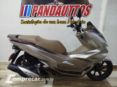 PCX 150 DLX