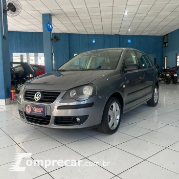 Volkswagen POLO 1.6 MI 8V 4 portas