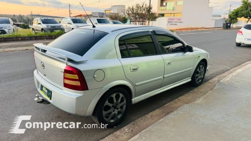 ASTRA 2.0 MPFI Advantage 8V