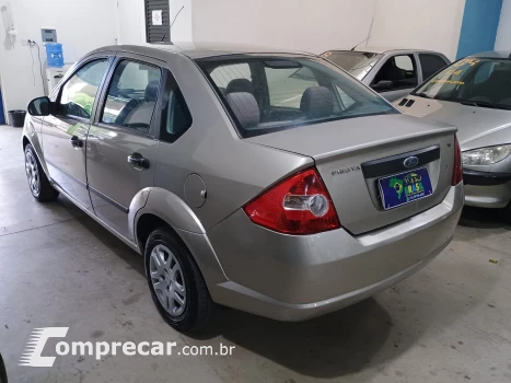 Fiesta Sedan 1.6 Zetec